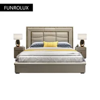 Lit double en cuir de style moderne minimaliste, chambre principale, entrée haut de gamme, rouge, style lux, sportm 1