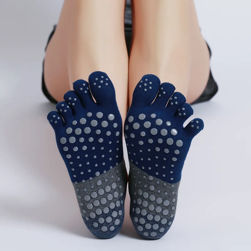Cotton Women Yoga Sports Socks Anti-Slip Gym Fitness Breathable Cross Back Pilates Dance Sport Ankle Socks Split Toe yoga socks