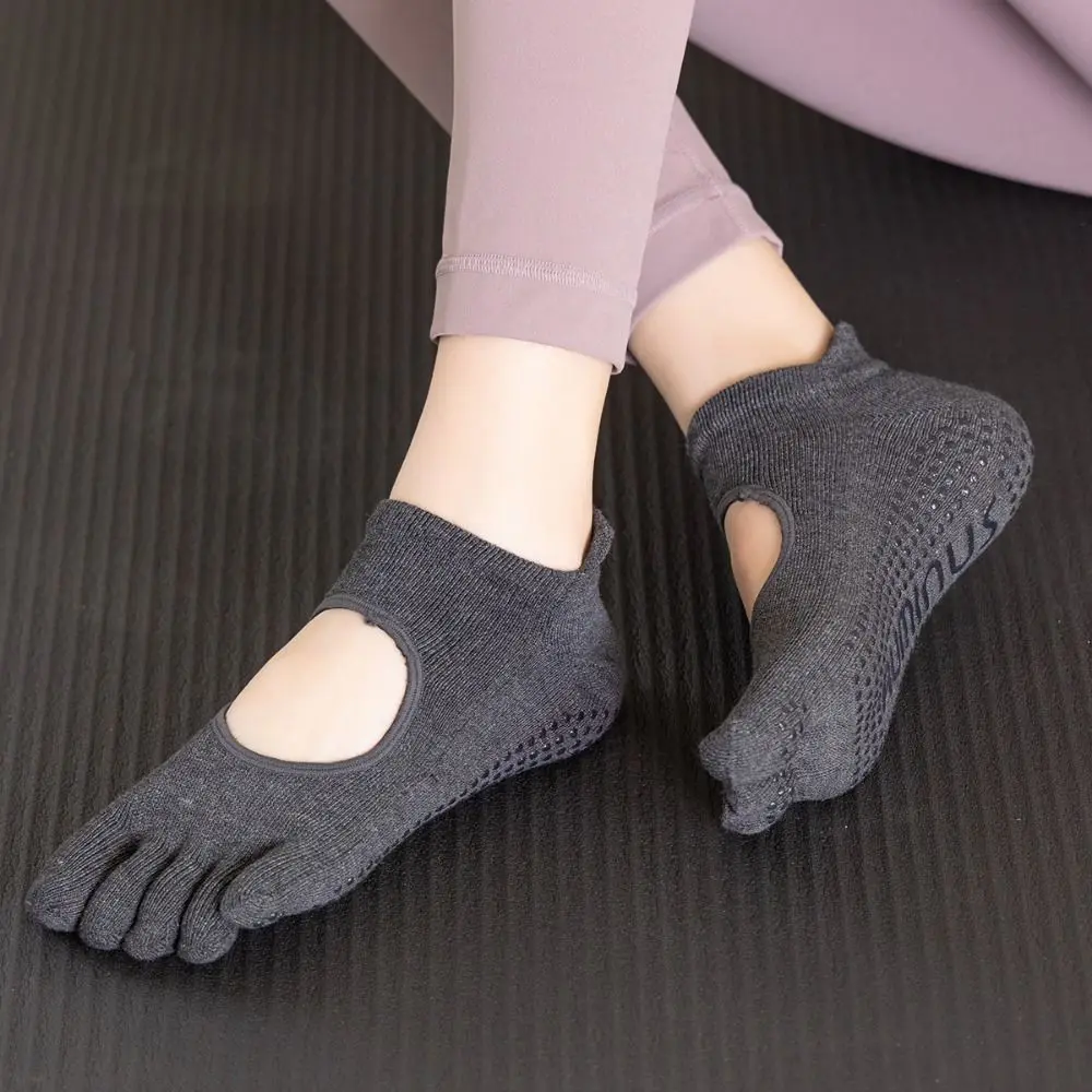 1 Pair High Quality Anti-slip Yoga Pilates Socks Cotton Split Toe Sport Socks Breathable with Grip Five-finger Socks Dance 6 S4f78f5003c59484783573f5f1a4b6ae0k