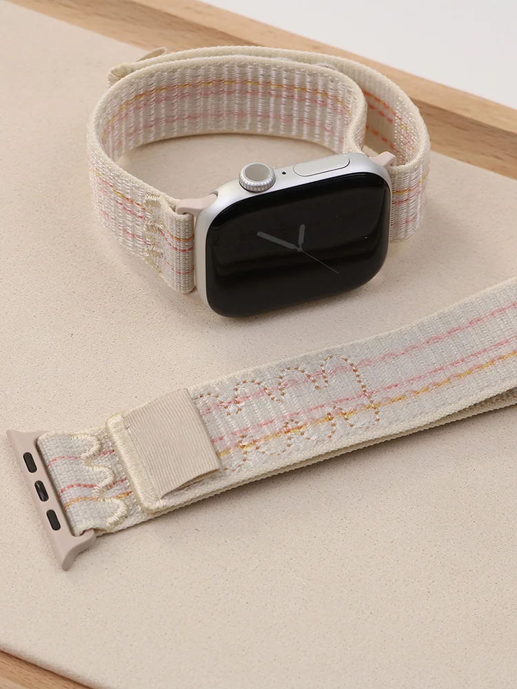 Nylon Loop Strap for Smartwatches - Versatile and Adjustable Bracelet Band