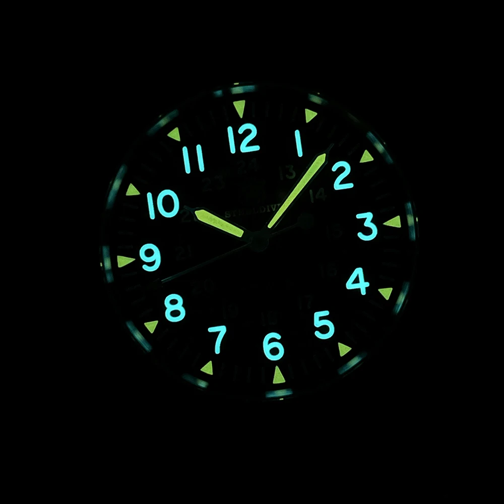 STEELDIVE 브랜드 SD1928H 블랙 다이얼, 39mm 스테인리스 스틸 케이스, NH35 자동 무브먼트, 10mm 크라운 파일럿 시계, 200m 방수