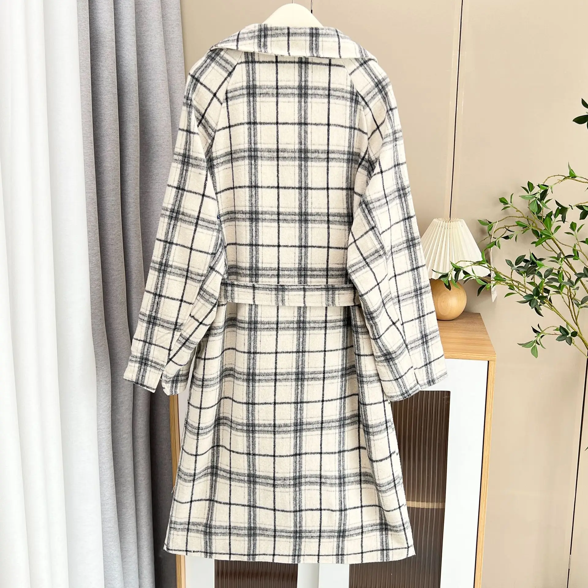 XXXXL Fashion Plus Size Women's Woolen Coat 2025 Autumn/Winter New Stylish And Elegant Long Plaid Belt Overcoat 1741