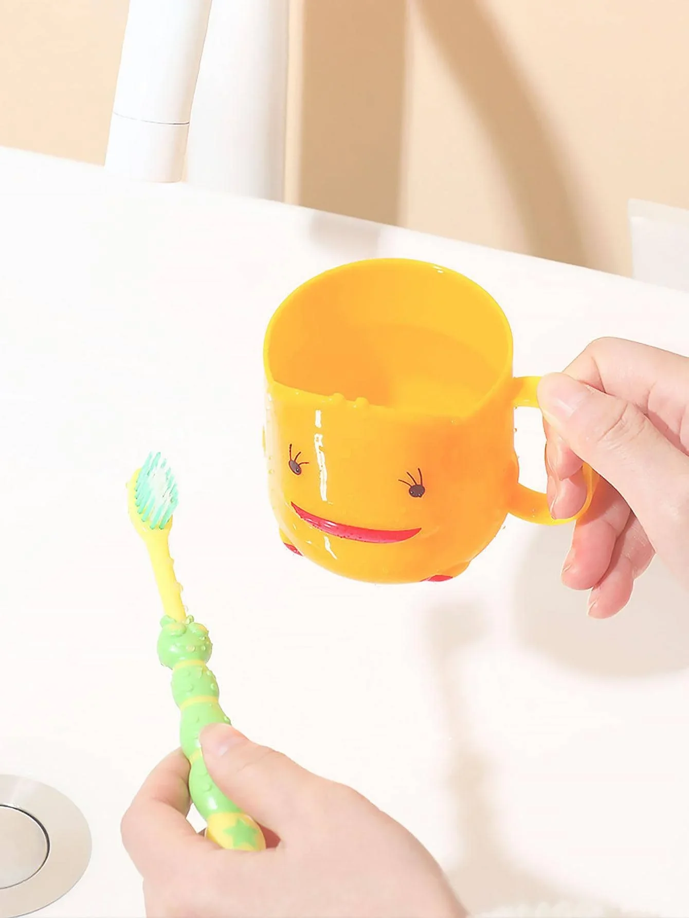 1pc Yellow Duck Cup Tumbler