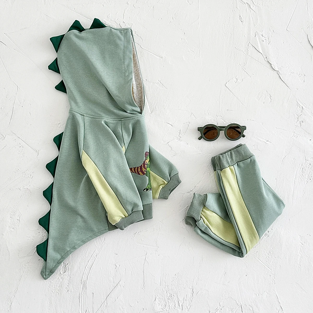 Description Picture 5 of item2025 Newborn Baby Boy Clothes Dinosaur Kids Clothing Sets Long Sleeve Cartoon Dinosaur Hooded Top+Pants Infant Toddler 0-3 Years