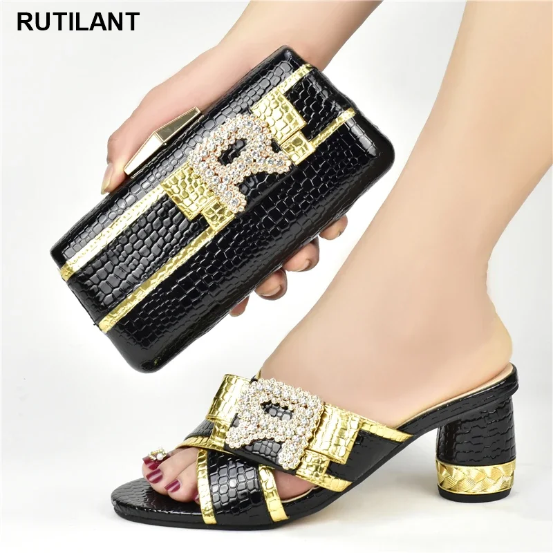 

Женская обувь последнего дизайна в нигерийском стиле