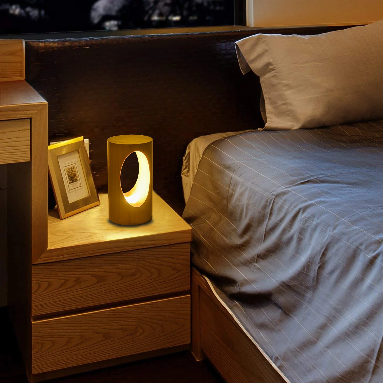 

Smart USB Small Table Lamp Solid Wood Dimmable LED Night Light Indoor Lighting Bedroom Decoration Creative Table Lamp Gift