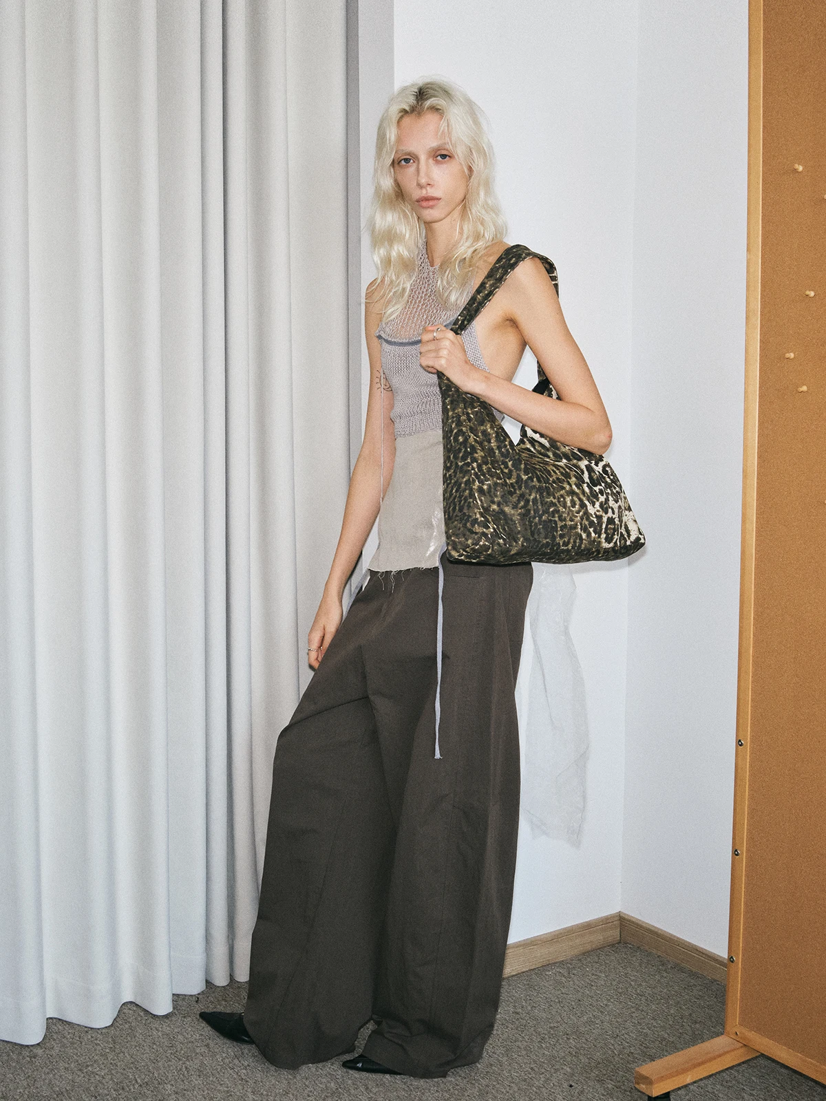 Canvas Leopard Print 2025 Hot Selling Shoulder Bag Large Capacity Versatile Fashion Handbag Soft Simple Trendy Tote Bag