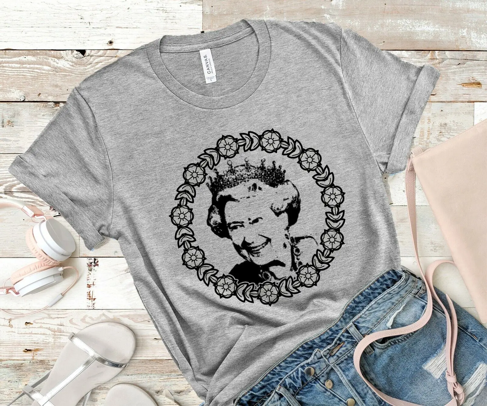 Queen Elizabeth T-Shirt God Save The Queen Shirt Her Majesty Cool Camicia Femminista