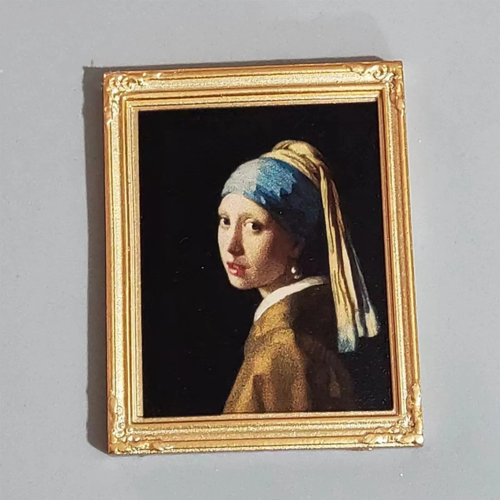 Earring girl