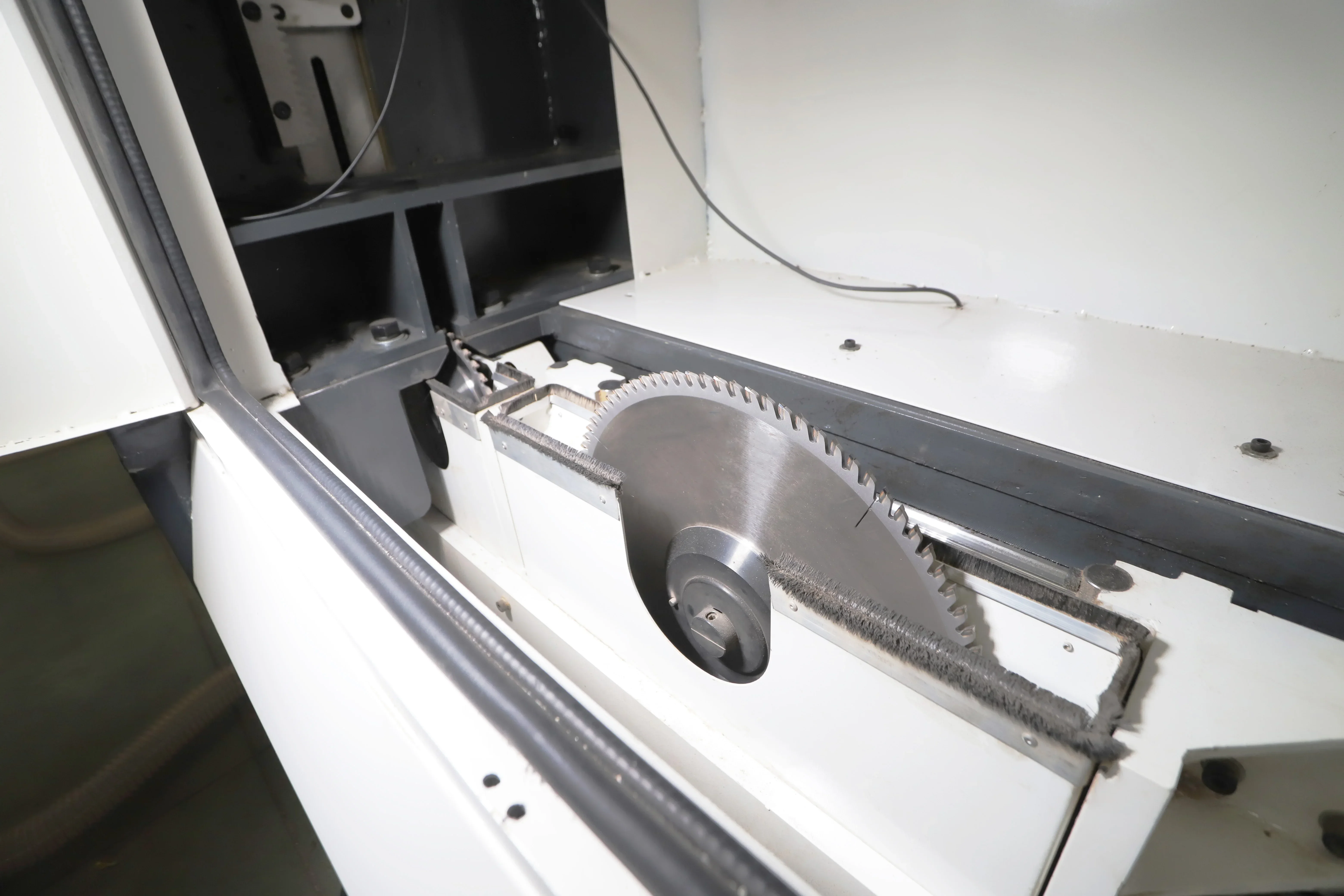 S4f90481dae6b405fa6841d132a3e2016m