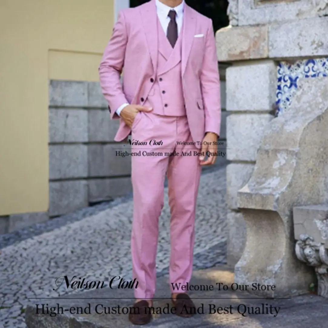 

Fashion Pink Men Suits Peaked Lapel Male Prom Blazers 3 Pieces Sets Groom Wedding Tuxedos Business Slim Fit Terno Masculino