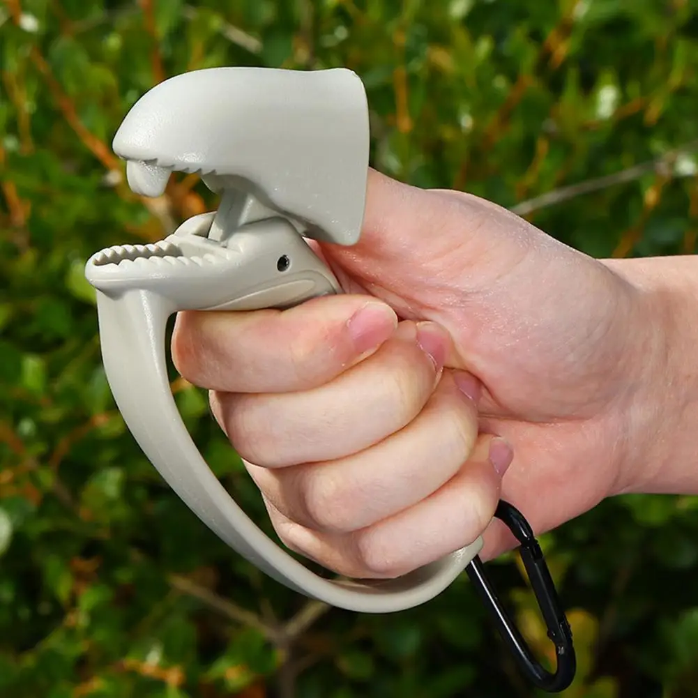 Fish Control Device Lightweight Fish Lip Gripper with Anti-slip Handle Carabiner for Easy Fishing Control Portable for Anglers