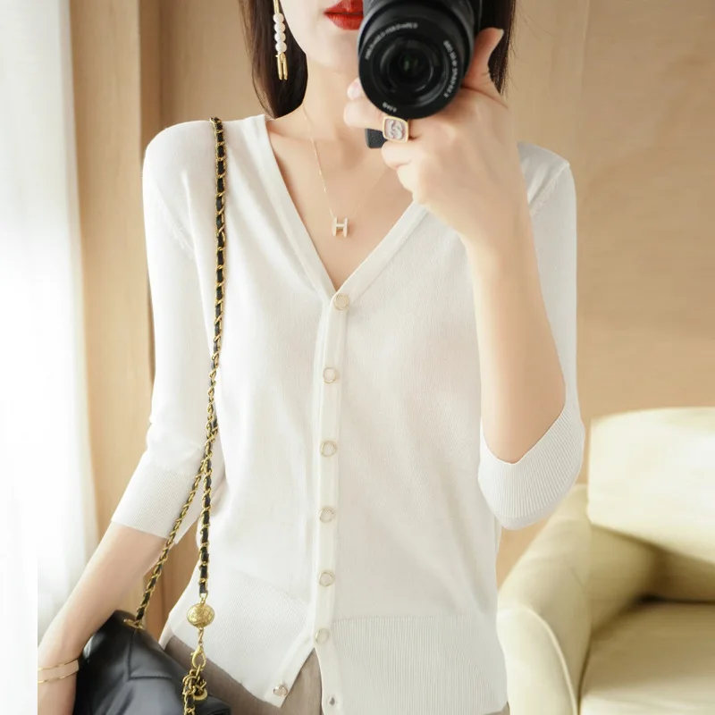 Sweat-Absorbent Breathable Ice Silk Autumn and Winter New Women's V-neck 3/4 Sleeves Buckle Thin Sun Protection Knit Cardigan