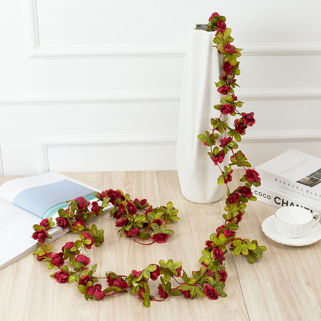 LED Rose Wreath Artificial Plant Vines Valentine's Day Christmas Wedding Decoration Interior Romantic Atmosphere Decoration