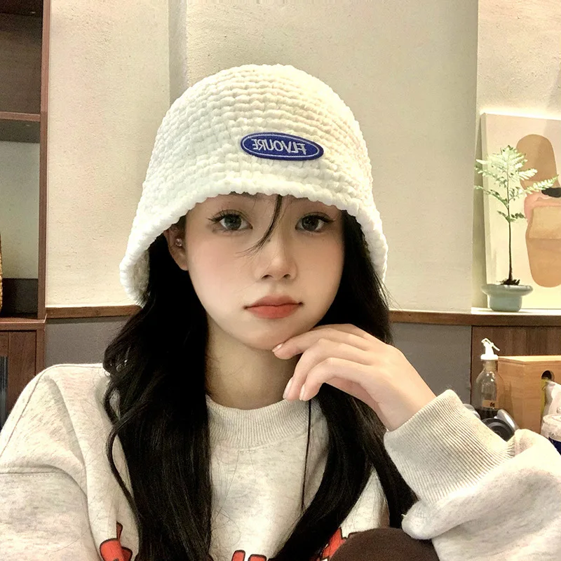 

2023 Female Autumn and Winter Warm Knitted Basin Hat Versatile Outdoor Recreational Bucket Cap Fashion Chenille Fisherman Hats