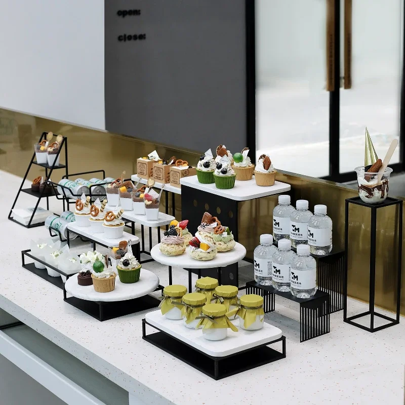 Donuts Pastry Cake Stand Candy Bar Macarons Chocolate Dessert Stand Metal Decor Plateau Presentation etbaking Accessories