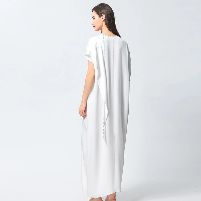 Рисунок 2 - Женское шелковое платье с V-образным