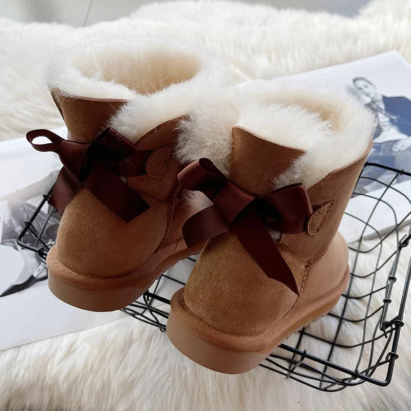 

Leather and fur integrated winter plush insulation cotton shoes women's shoes flat bottomed wool snow boots women's short boots