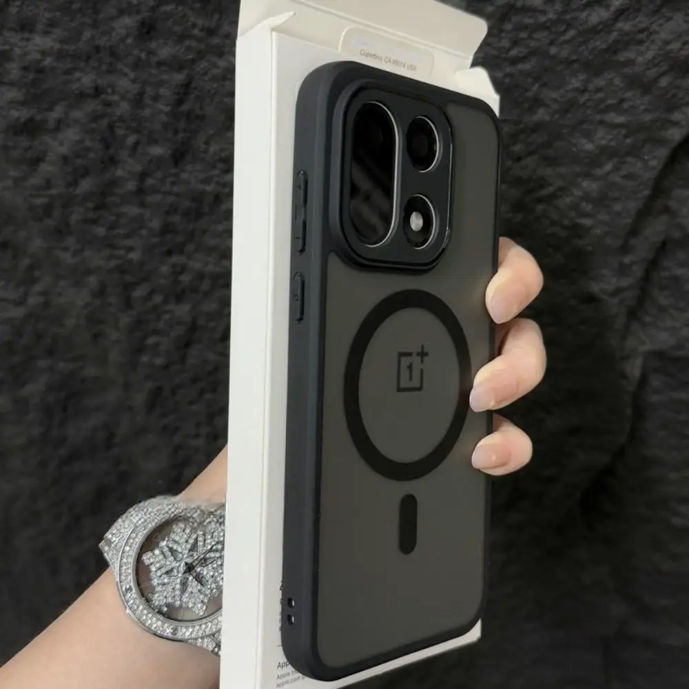 Matte Magnetic Wireless Charging Phone Case with Non-Slip Bumper