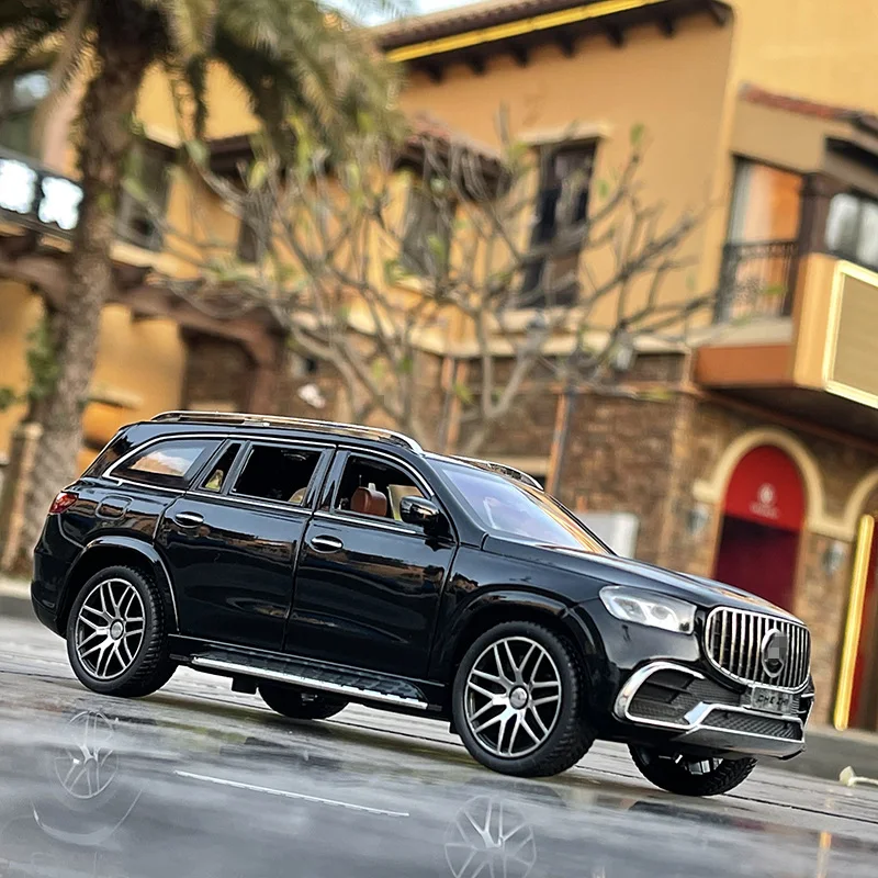 1/24 Maybach GLS class GLS63 Alloy Car Model Diecasts Metal Toy Car Model Collection Sound Light High Simulation Childrens Gifts 4