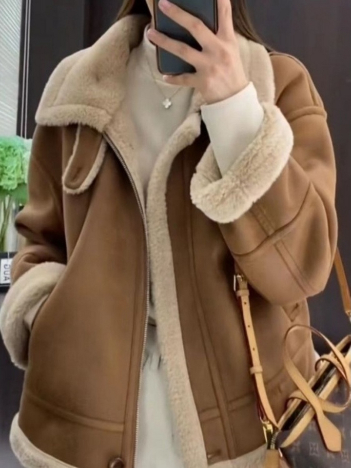 Korean Sle Women's Thiened Warm Loose Lamb Fur Jaet 2025 New Winter Coat Inteated Leather Fur Cotton Clothes