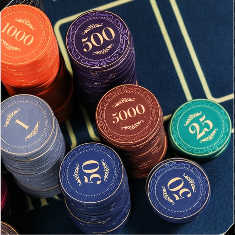 Poker Chips 10pcs 43mm Ceramic Matte Texture Professional Texas Poker Botton Code Baccarat Game Board Table Entertainment Set