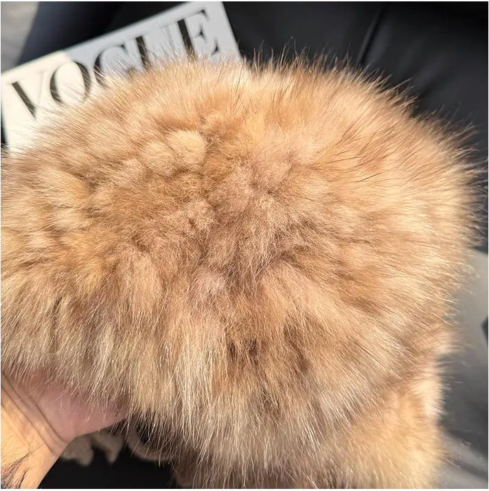 Niedliche neue echte Zobelfellmütze, modische Damenmütze, handgefertigt, gestrickt, warm, flauschig, mit Ohrenklappe und Quasten – Detail 21