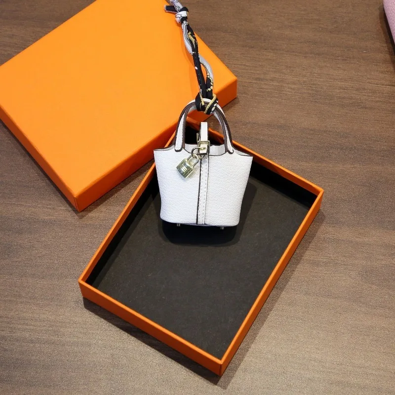 The New Mini Basket Style Leather Multi-color Women's Bag Pendant Is Suitable for Daily Compact Headphone Storage Convenience