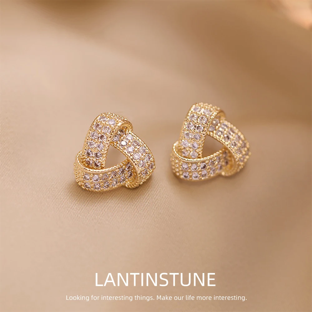 Elegant Micro Zircon Setting Triangle Shaped Stud Earrings For Women  Advanced Design Geometric Gold Color Party Jewelry OL N594