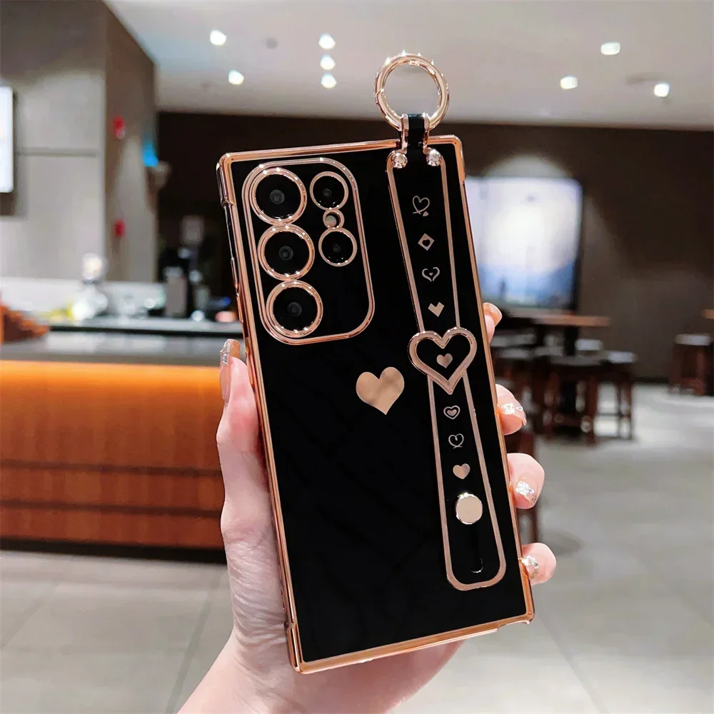 Chic Love Heart Wrist Strap Phone Case