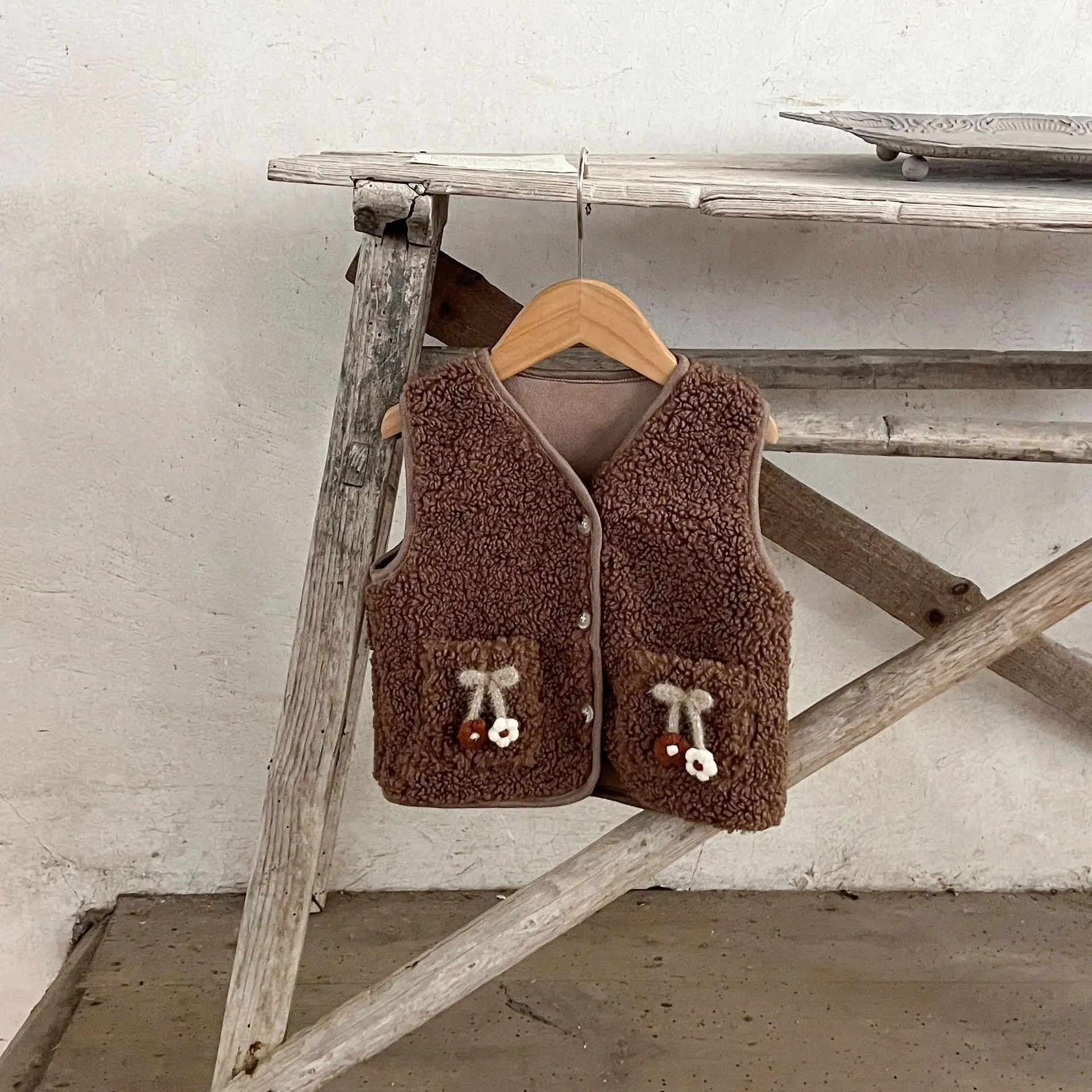 Slide image 516cb09ba0c240d8b0a3e92516506583