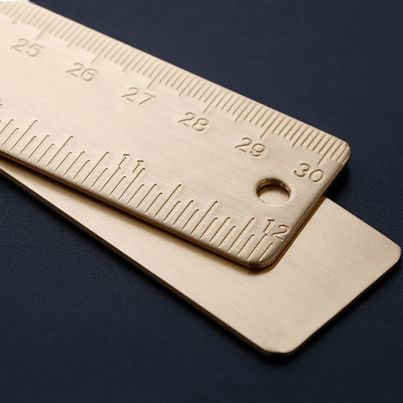 6 cm Righello in ottone dorato pratico righello dritto pendenti mini righello in metallo vintage rame 3mm per materiale scolastico per ufficio pendente