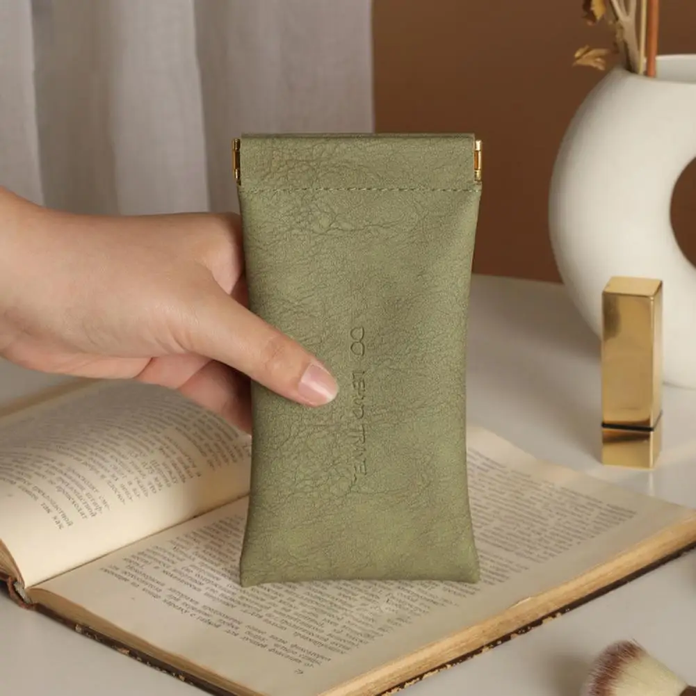 Soft Leather Storage Pouch Automatic Closing Eyewear Storage Bag Built-in Fluff Sun Glasses Pouch Faux Leather Glasses Bag