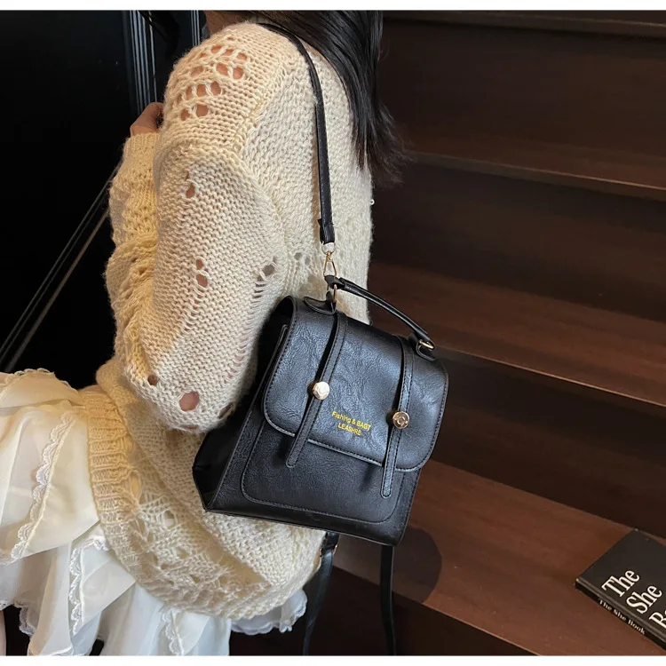 حقيبة ظهر نسائية عصرية بسيطة حضرية متعددة الوظائف حقيبة مربعة صغيرة حقيبة ركاب كتف مزدوج حقيبة كروسبودي