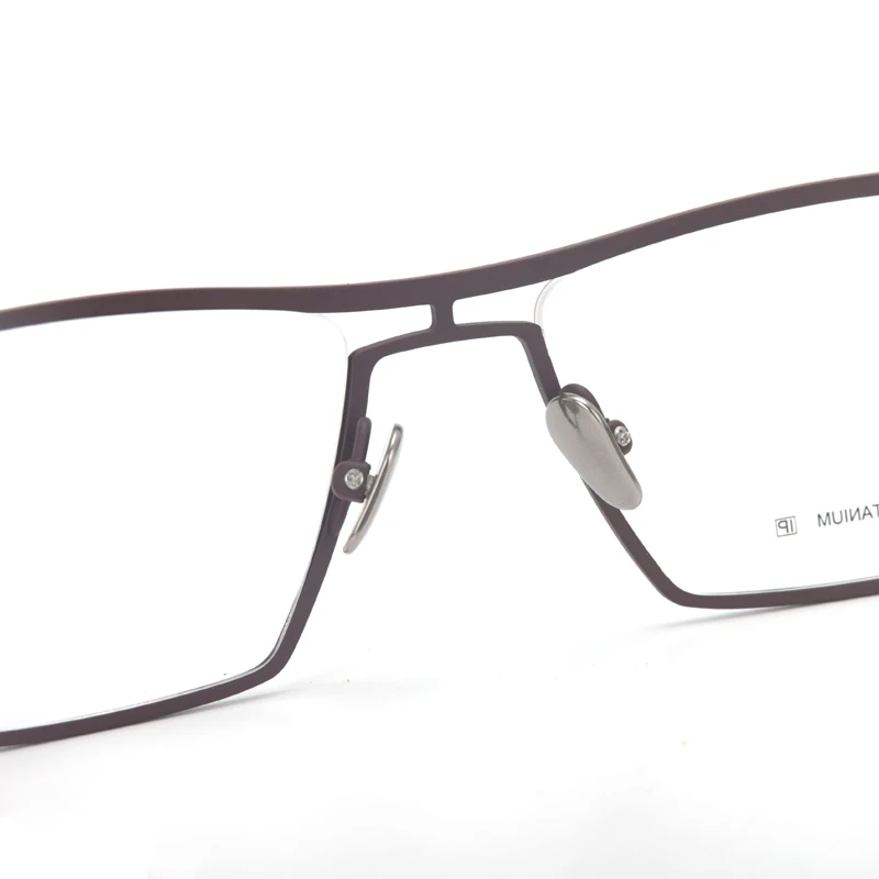 Muzz Eyeglasses with Case