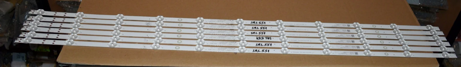 

LED Backlight strip 11 Lamp for 43PUS8536/12 GJ-43PS11-0D22-6X11-20210831 303GJ430038 TPT430U3-QVN03.U