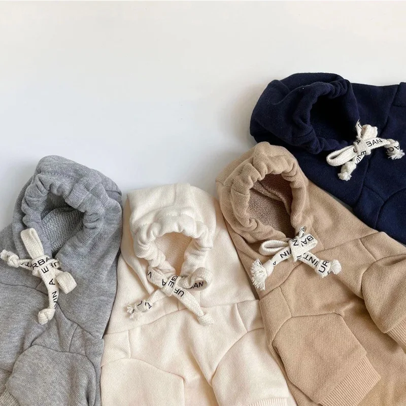 Ins New Winter Fashion Felpa Con Cappuccio Per Cani Warm Dog Dog Cat Foot Coat Solid Cotton Top Fashion Luxury Design Dog Clothes