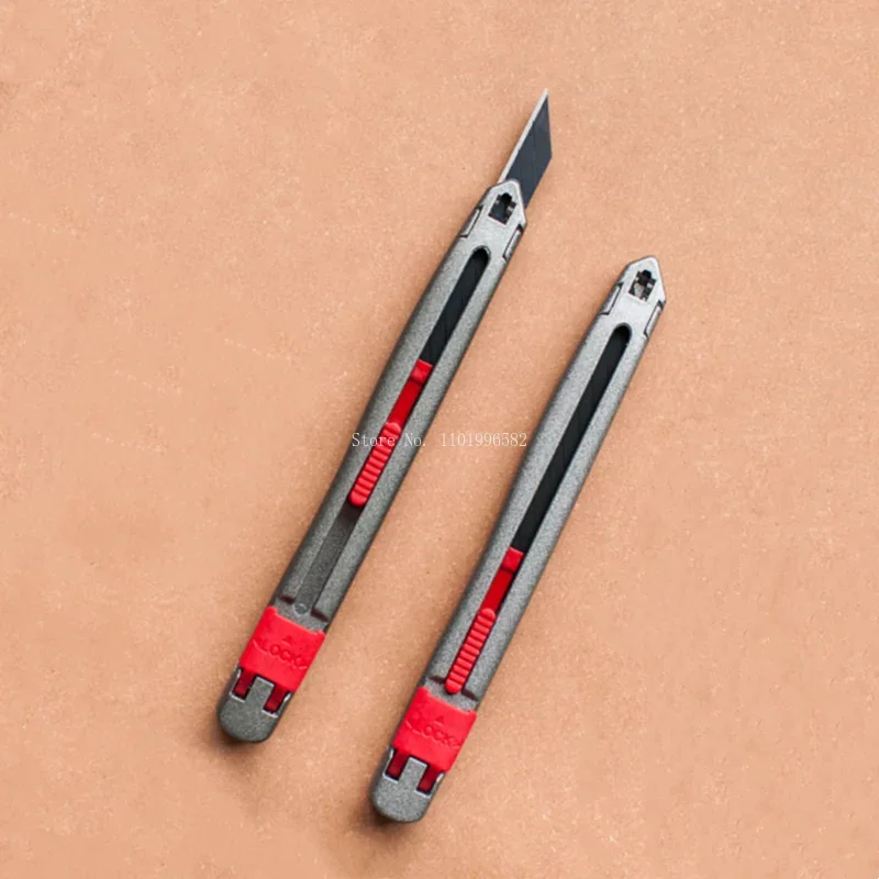 Leather Cutting Tool Zinc Alloy Safety Lock Utility Knife 30&deg; Acute Angle Knife Blade Leather Craft Bag/belt/watch Band Cutting and Engraving Tool leather tool cutting knife art knife leather working tools craft cutting tool leather cutting tool leather skiving knife leather cutting knife craft cutting blade