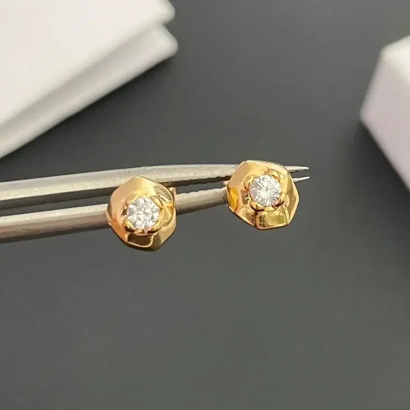 

Earrings Fashion Personality Temperament Small Stud Piercing Aretes De Mujer Pendientes Brincos Boucles D’Oreille Femmes