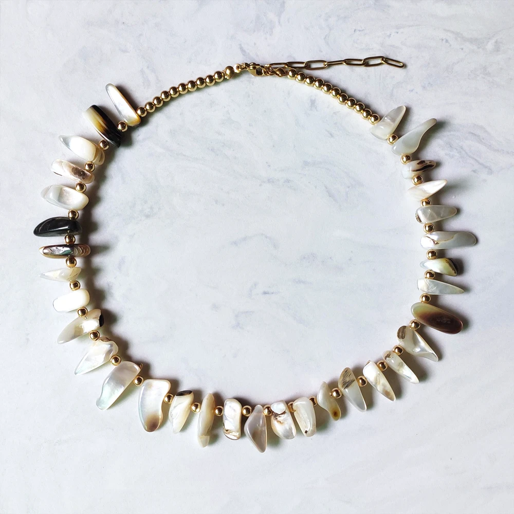 

Handmade Irregular Shells Gravel Gold-color Beads Mix Necklace Luxury Charm Clothing Accessories Gift Beach Jewelry Wholesale