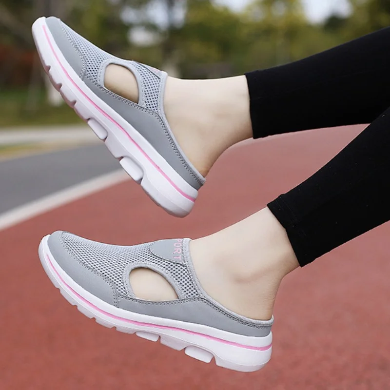 Women Slippers Sandals 2023 Summer Mesh Beach Slippers Women Breathable Flat Shoes Couple Flip-flops Home Slippers