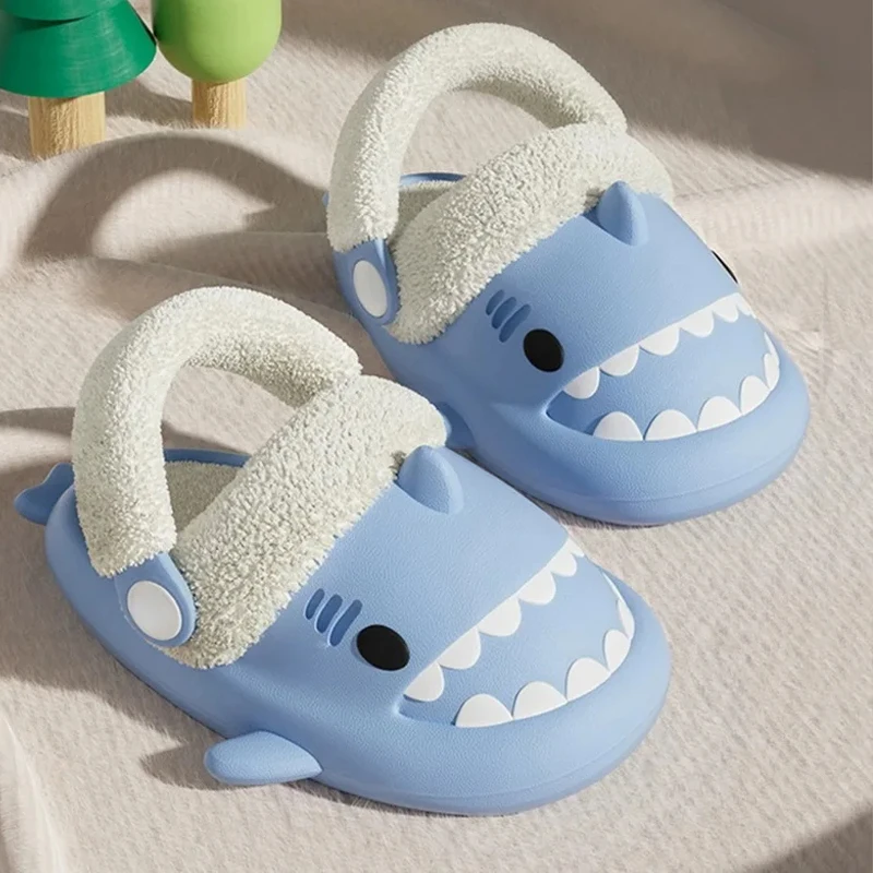 

Comwarm Kids Shark Plush Slippers Winter Cute Shark Cotton Shoes Boys Girls Fashion Fur Slides For Home Cozy Non-Slip Warm Slide