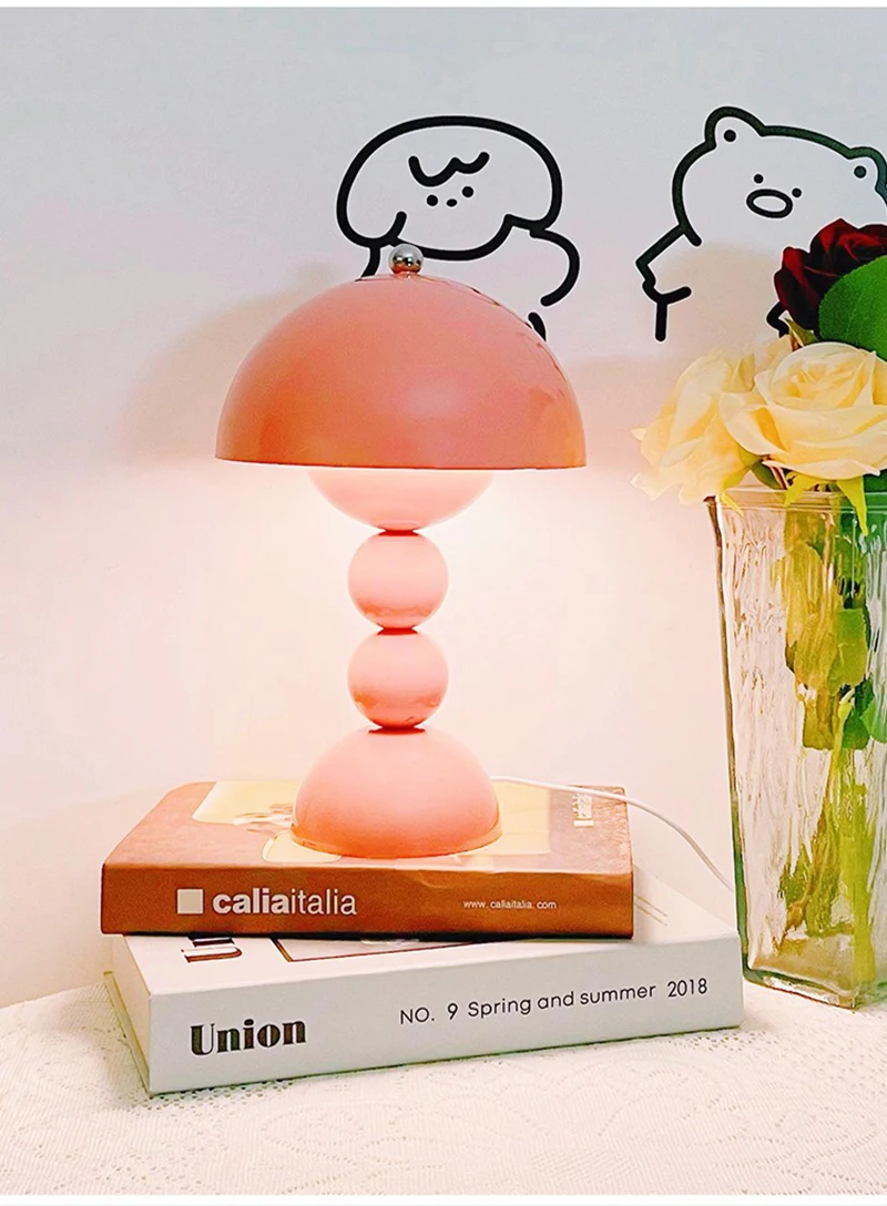 Table Lamp Image 17