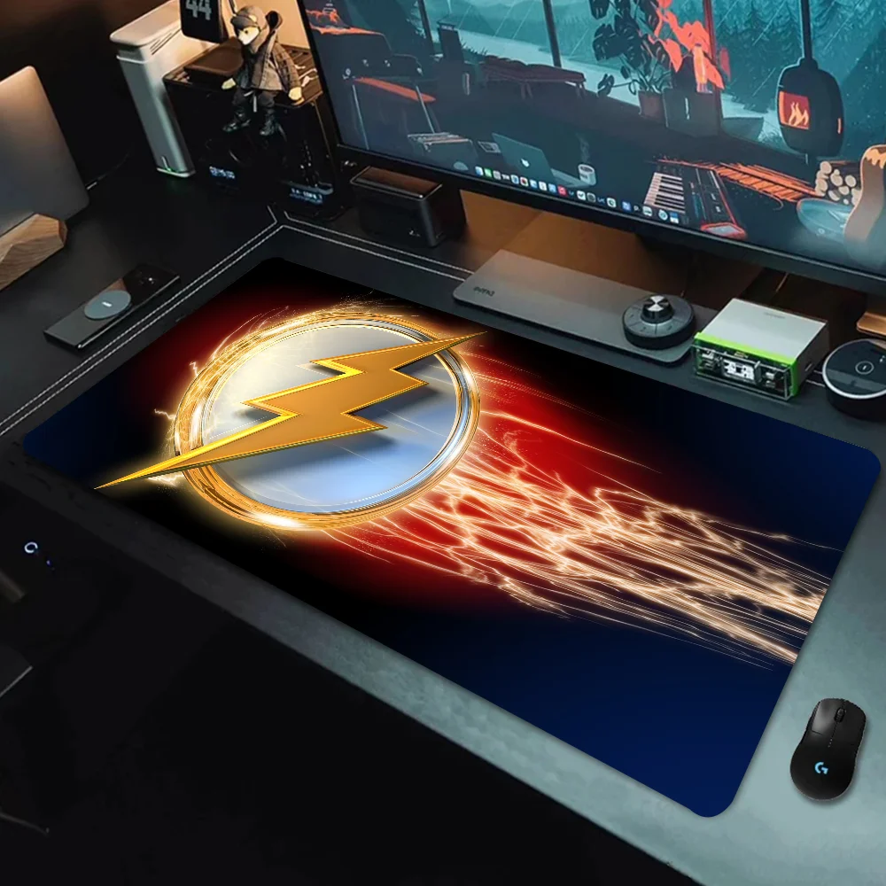 

Flash logo Mousepad Desktop Pad Game Mousepad Gaming Mouse Pad Large Deak Mat Gift for Boys for oIverwatch