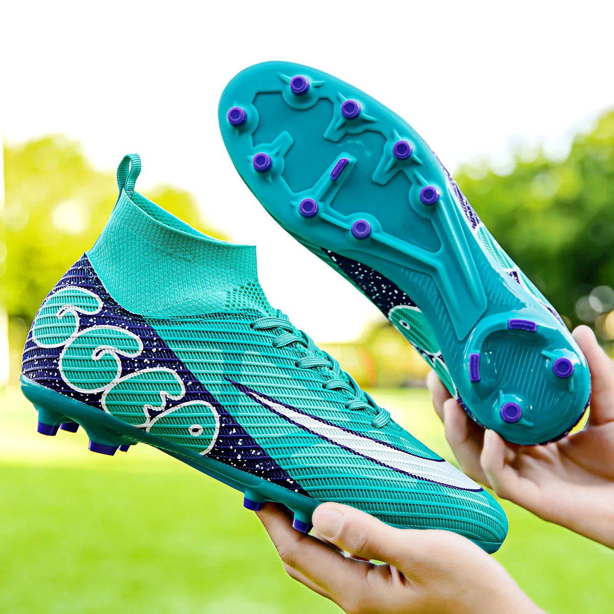 Fashion Adult Outdoor Lawn Long Spikes Soccer Shoes Football Shoes FG Cleats Breathable Soccer Trainning Sneakers