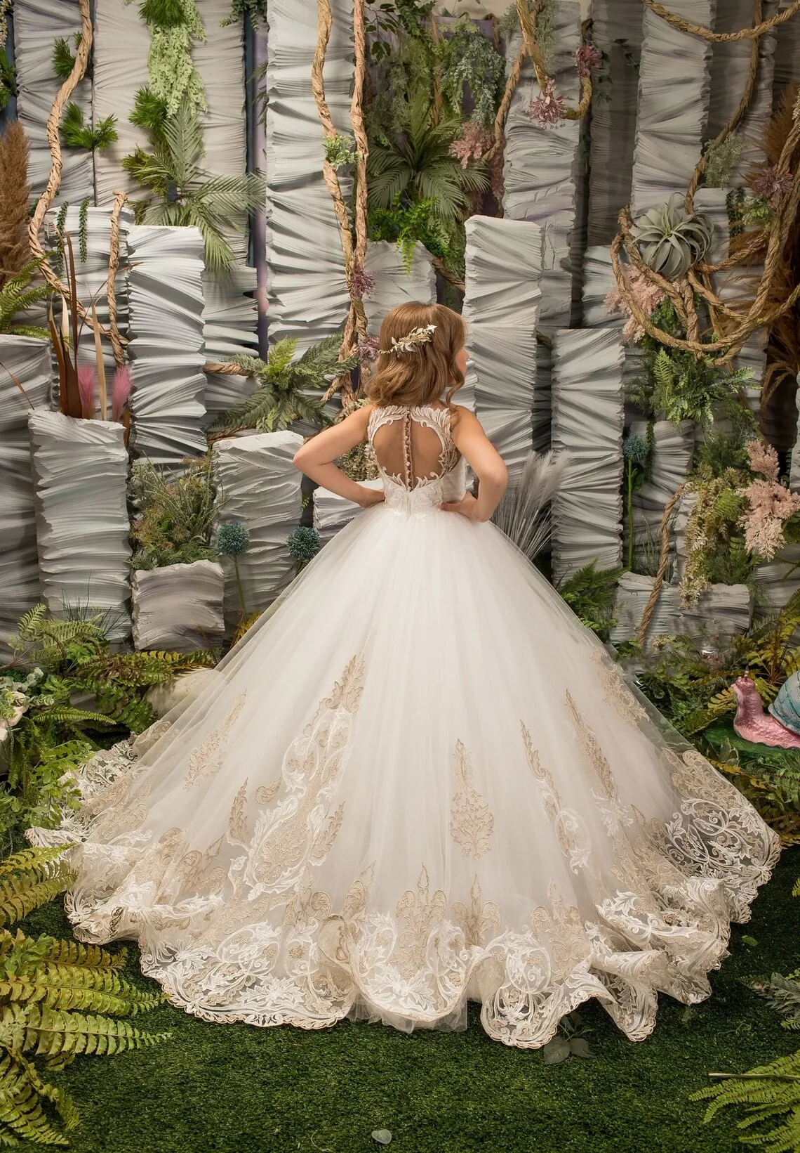 Flower Girl Dress For Wedding Floor Length Appliques Birthday Ball Gowns Princess First Communion Dress Ivory Lace Champagne