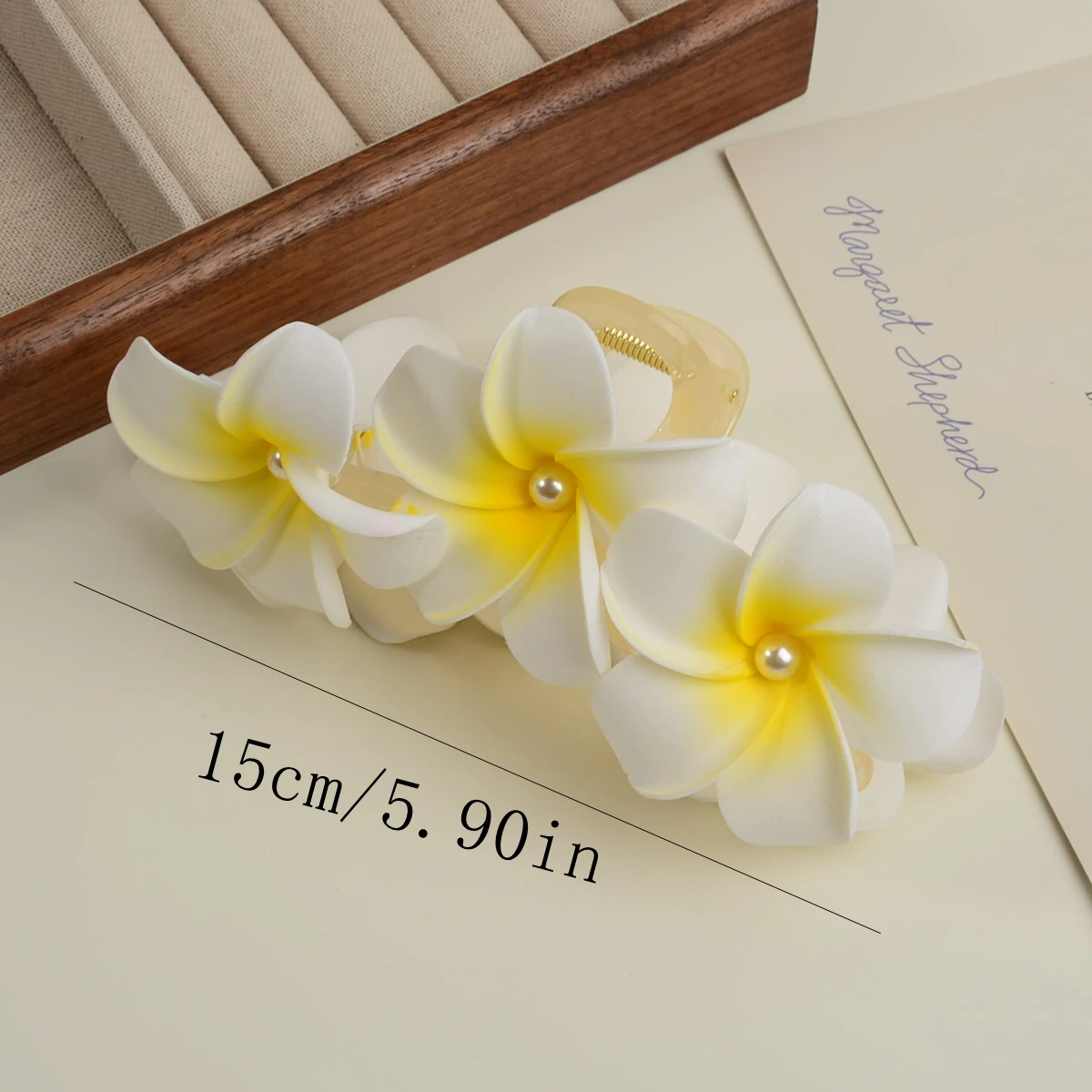 Plumeria-Blumen Haarspangen & Haargummi-Set, Niedliche Frangipani Haaraccessoires für Frauen, Boho Strand-Haardekoration für Urlaub und D – Detail 2