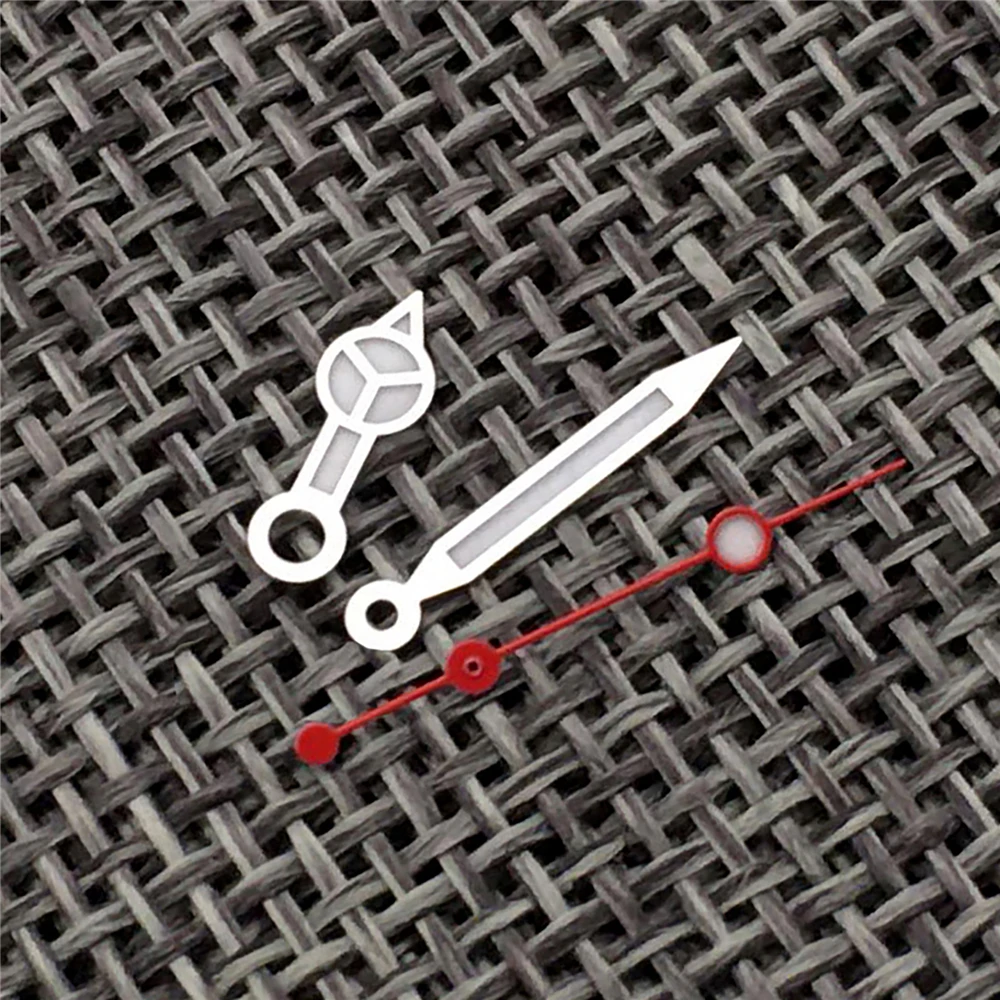 Рисунок 5 - Синие светящиеся наручные часы