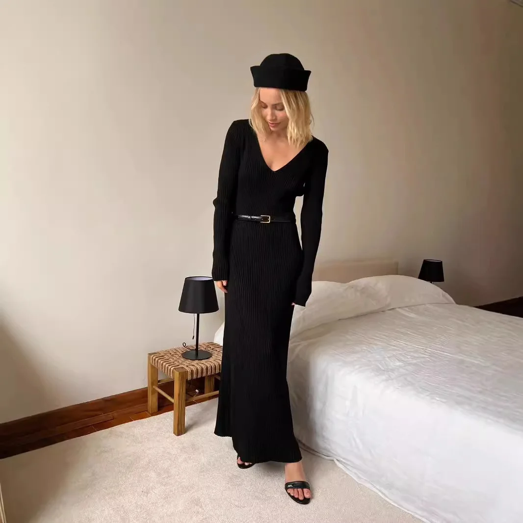 Elegant Black Knitted Maxi Dress Solid Long Sleeve Plunging V Neck Bodycon Women Fall Winter Sweater Bodycon Jumper Dresses
