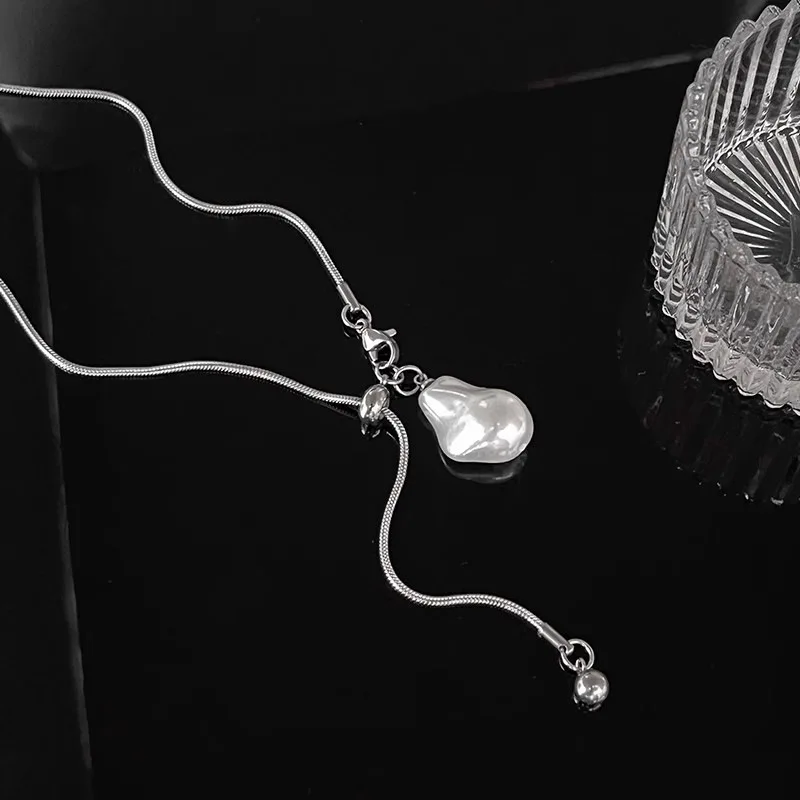 Rylee Long With Baroque Pearls Necklace 3